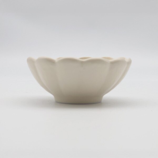 Image of Kohiki White Floral Bowl 4.25" 2